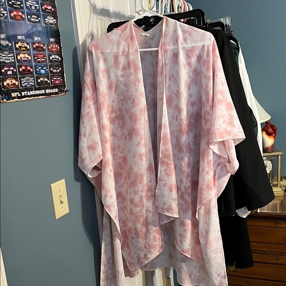 Other - 3/$10 Pink Tie-Dye Kimono Cardigan